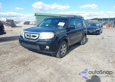 2010 Honda Pilot Touring z USA, uszkodzony, nr VIN 5FNYF4H8XAB036347